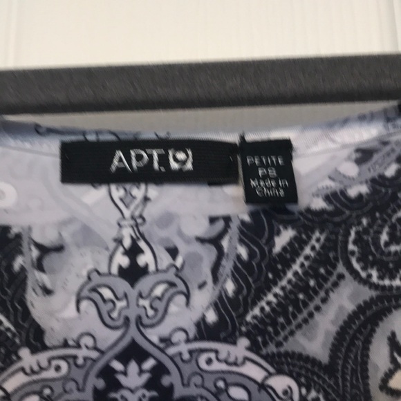 NWT Black and White Patterned Blouse by Apt 9 - Picture 2 of 6
